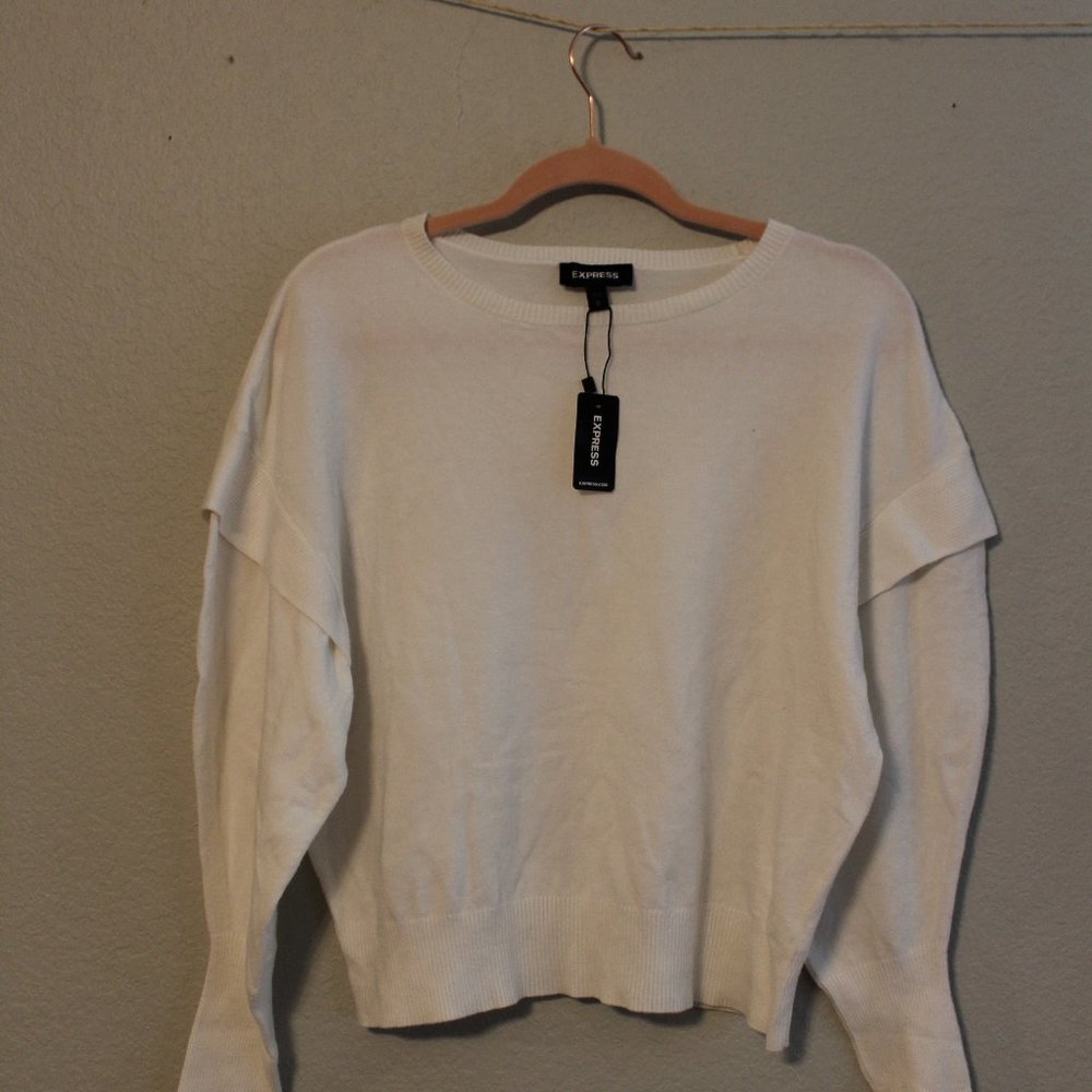 ♡White Long Sleeve Shoulder Detail Top♡